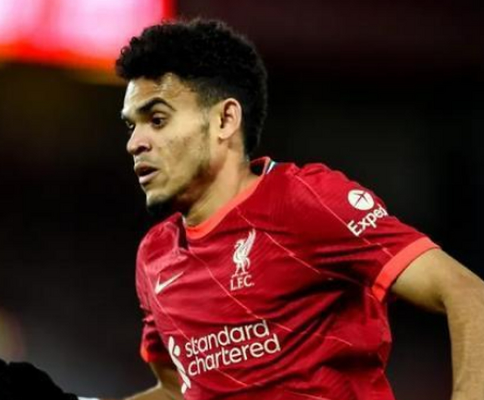 南宫28官网关于转会期埃因霍温调整名单以备英超；强势反弹环节打磨；目标明确；资深球员宣示担当的信息