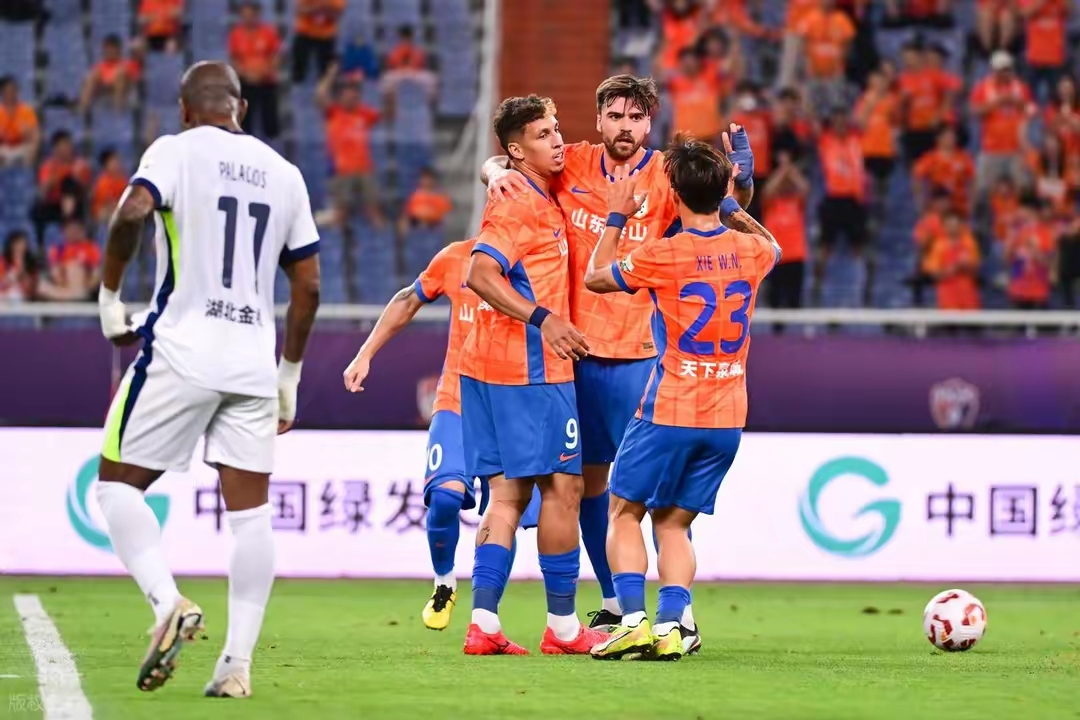 南宫28官方网站拉齐奥赛后战术微调，志在荷甲名次提升，球迷炸锅，球队文化再被提及的简单介绍