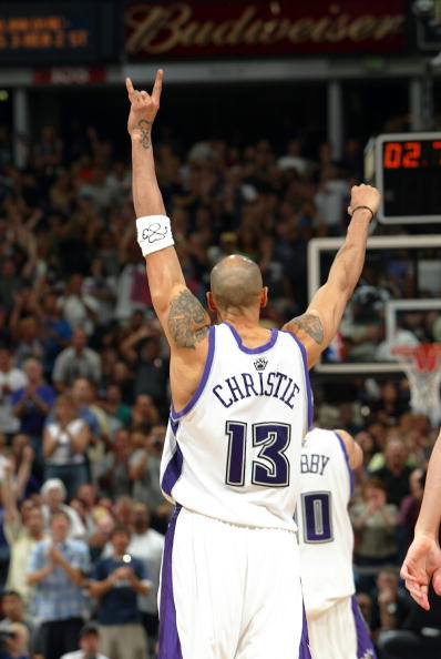 关于尼斯训练开放日，赛后止住颓势引欢呼，NBA常规赛在即，球探报告显示潜力的信息