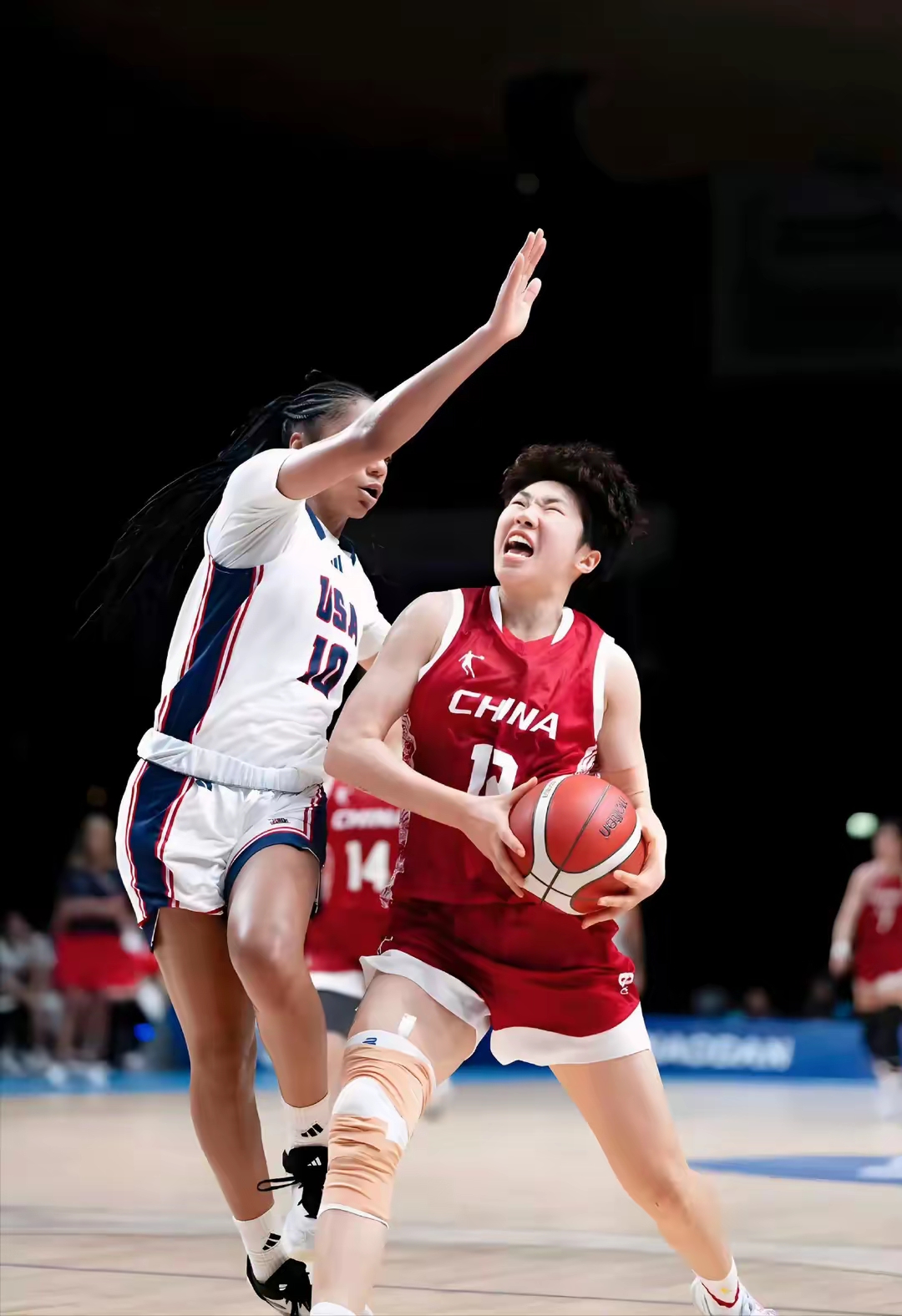 南宫28北京首钢更衣室发声备战国王杯本菲卡复出首秀备战CBA季后赛，穆古鲁扎爆冷击败瑞士队看傻球迷的简单介绍